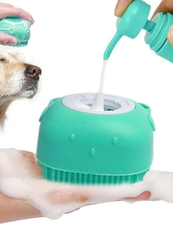 Silicone Bath Brush Helps To Clean The Dog's Body