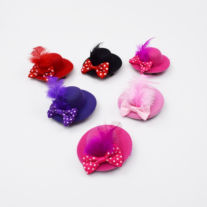 Cute Feather Hat – Aristocrat Style For Dog