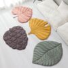 Leaf-shaped Mat For Dog - Cute And Sweet