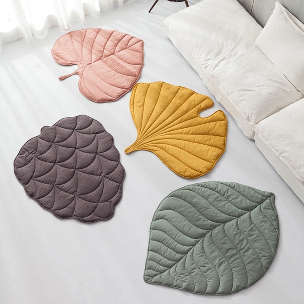 Leaf-shaped Mat For Dog – Cute And Sweet